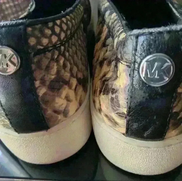 Michael Kors Slip on Sneakers snake print size 9 - Picture 13 of 16